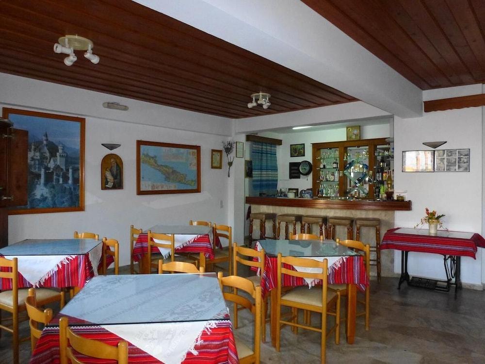 Vlachakis Hotel Сталіда Екстер'єр фото